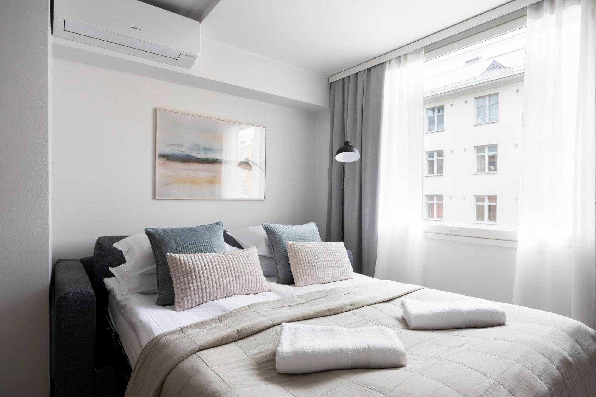 Stylish Flat In Trendy Kallio Helsinki Bagian luar foto